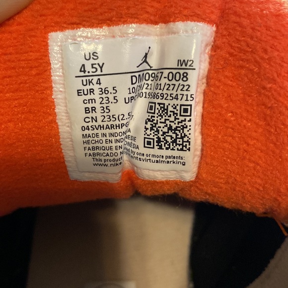 Nike Air Jordan 3 Retro Desert Elephant Boy's Sneakers 4.5 - Picture 8 of 13